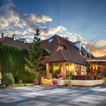 Villa Riccona Bronisze Exterior foto